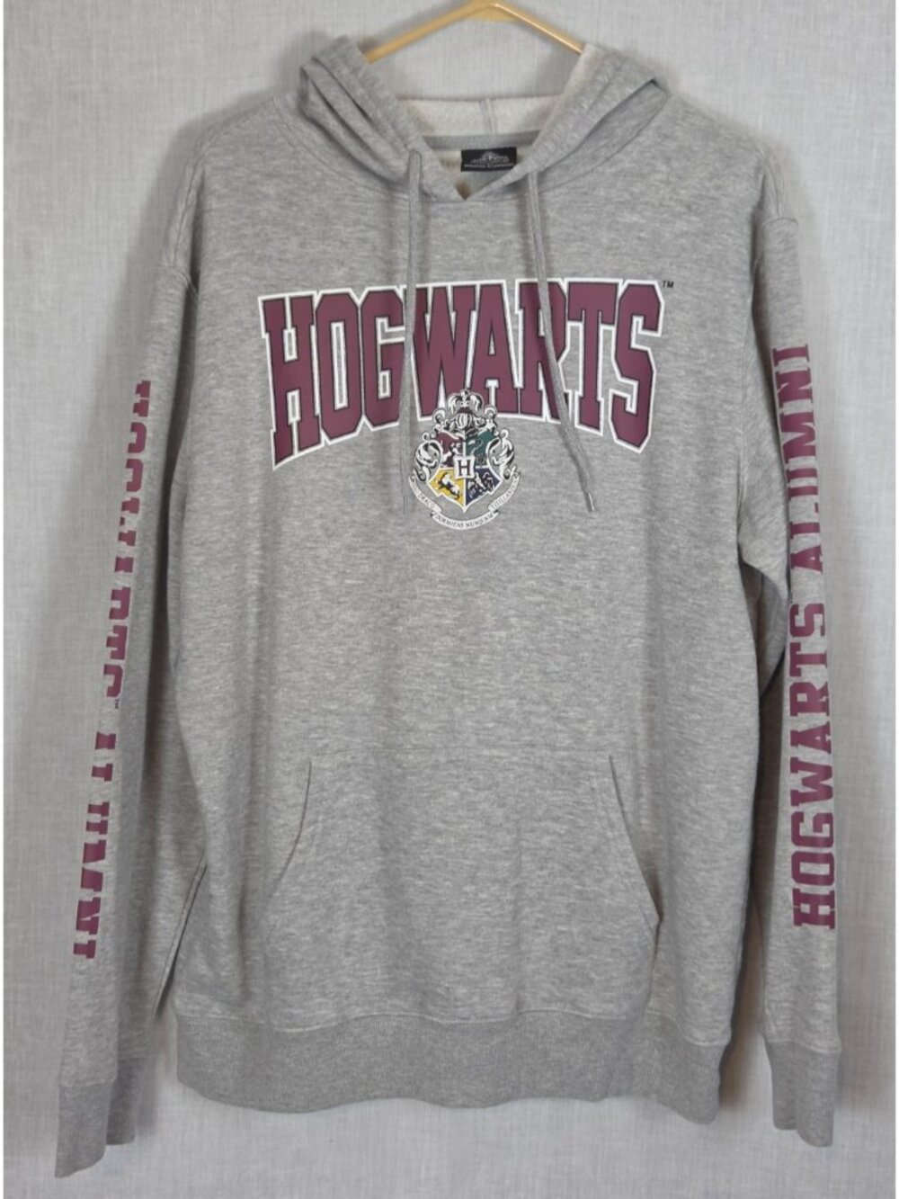 Harry Potter Hogwarts Alumni Hoodie Men's L Unisex Sweatshirt Soft! NWOT Magic